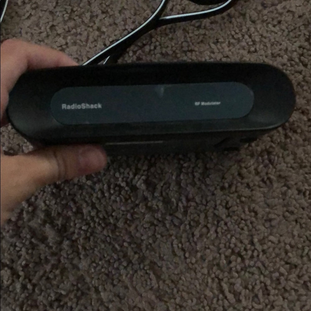 RadioShack RF modulator - Picture 2 of 2